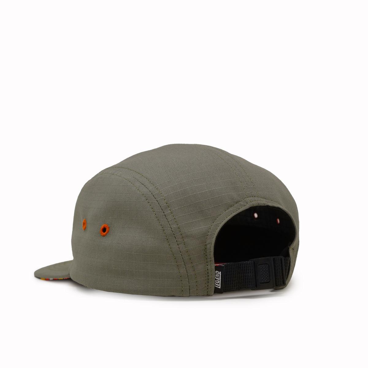 SWOOSH_CAMPER_3_4_SQUARE_136_1